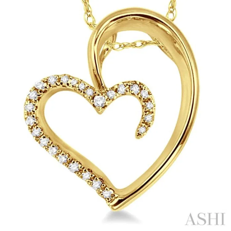 1/10 Ctw Round Cut Diamond Heart Shape Pendant in 14K Yellow Gold with Chain