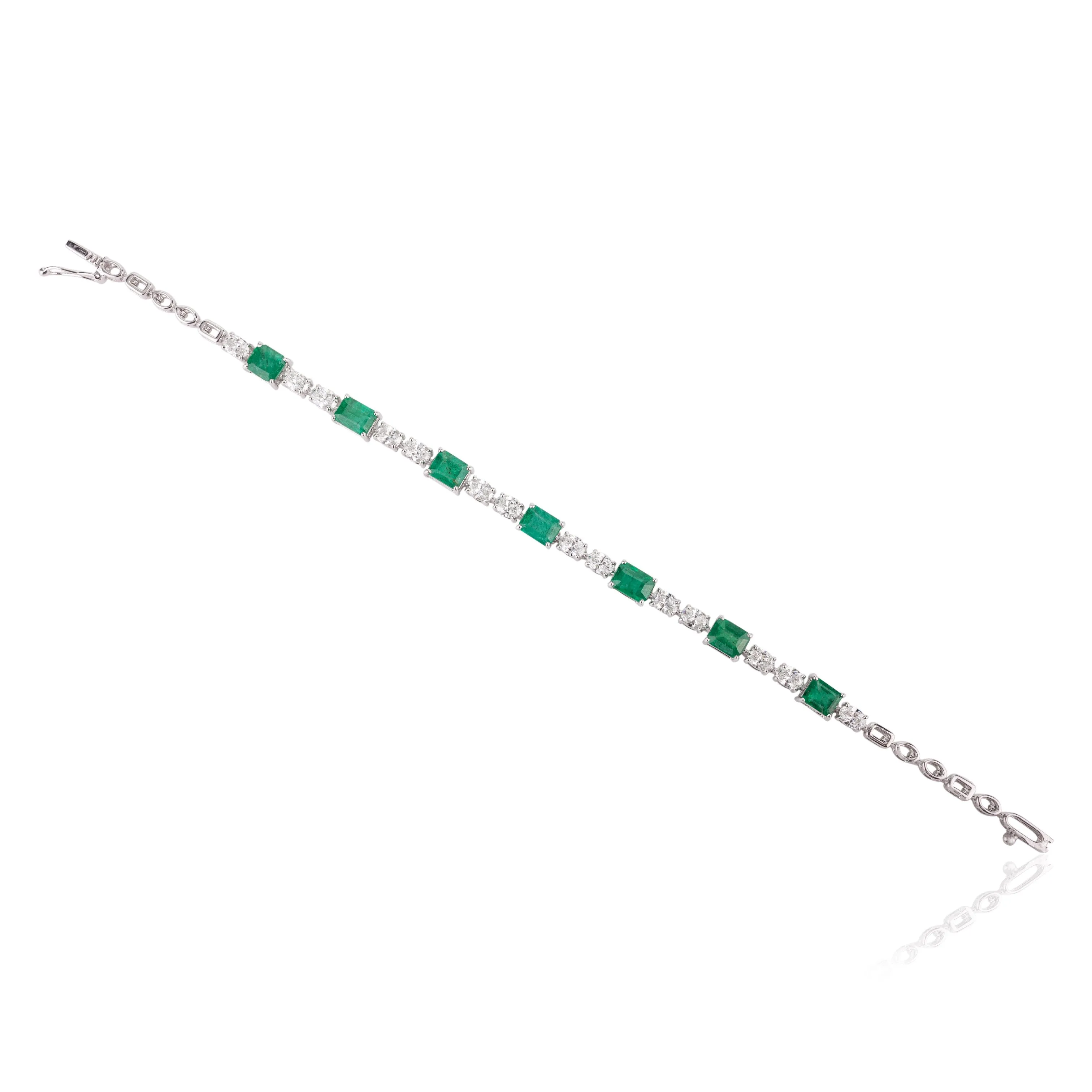 18K Gold Emerald Diamond Designer Bracelet