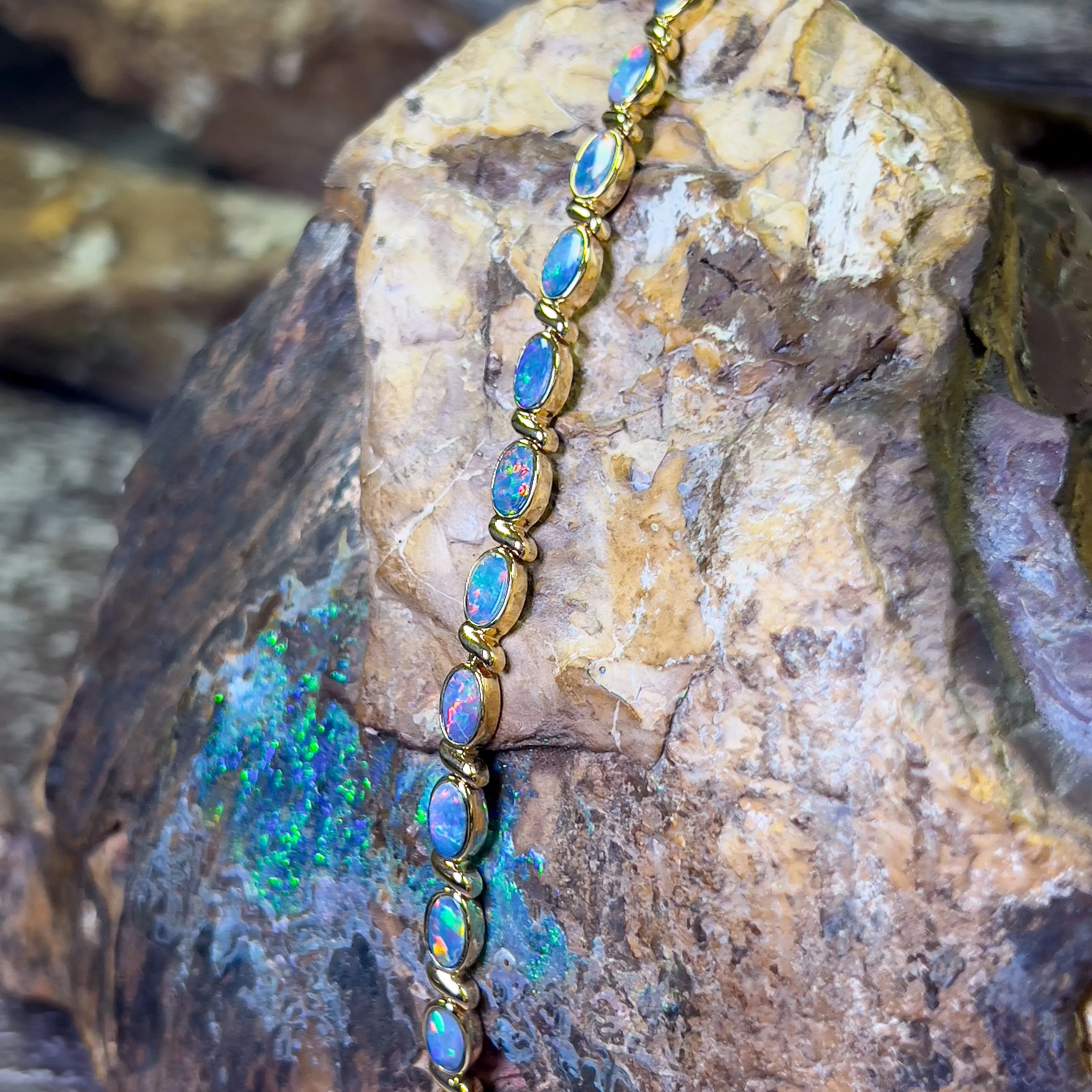 18kt Yellow Gold Opal doublet tennis bracelet style