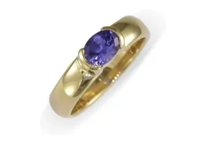 9ct yellow gold and Tanzanite Ring