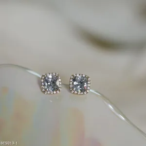 Elegant zircon earrings