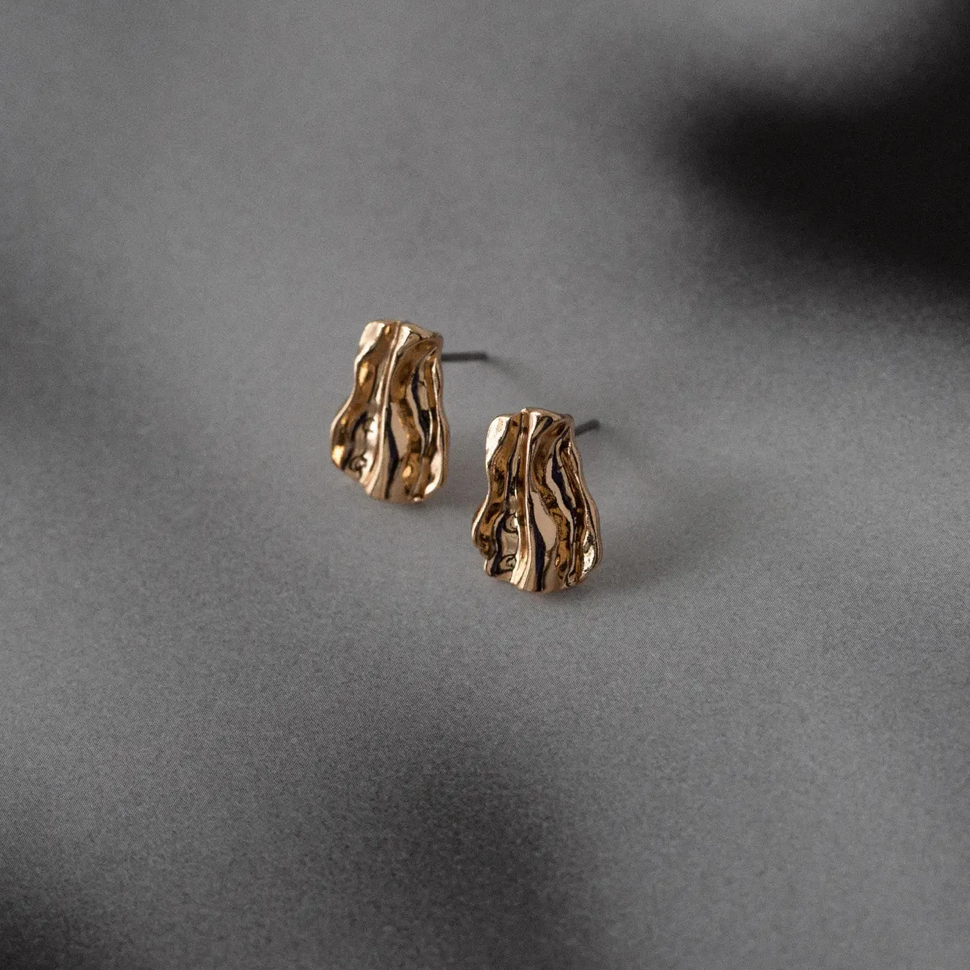 Elsie - Elegant Texture Stud Earrings