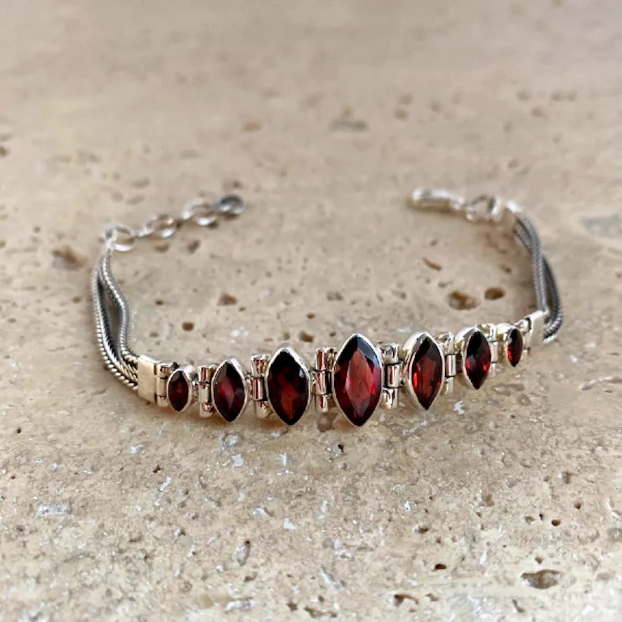 Garnet Bracelet - Eleni