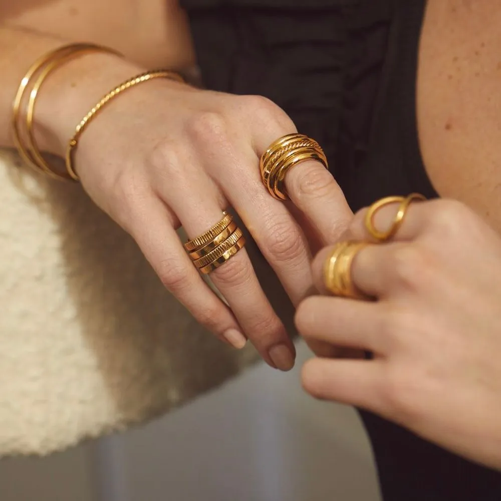 Meta Stacking Rings