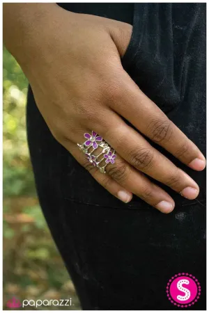 Paparazzi Ring ~ Exquisitely Effortless - Purple