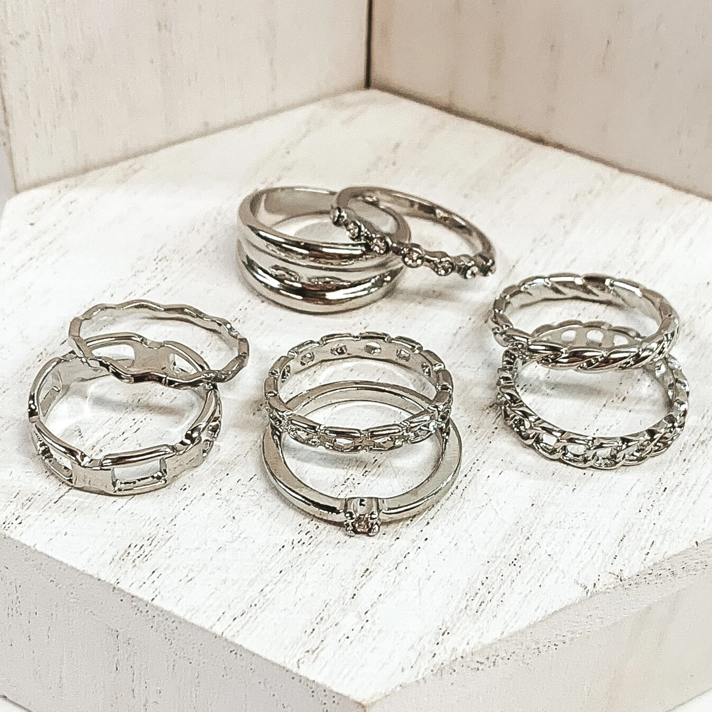 Set of 8 | Classic Chain and Crystal Ring Set in Silver Tone