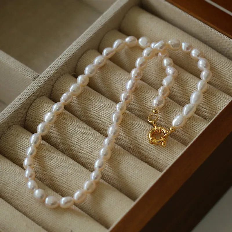 Simple Natural Pearl Necklace