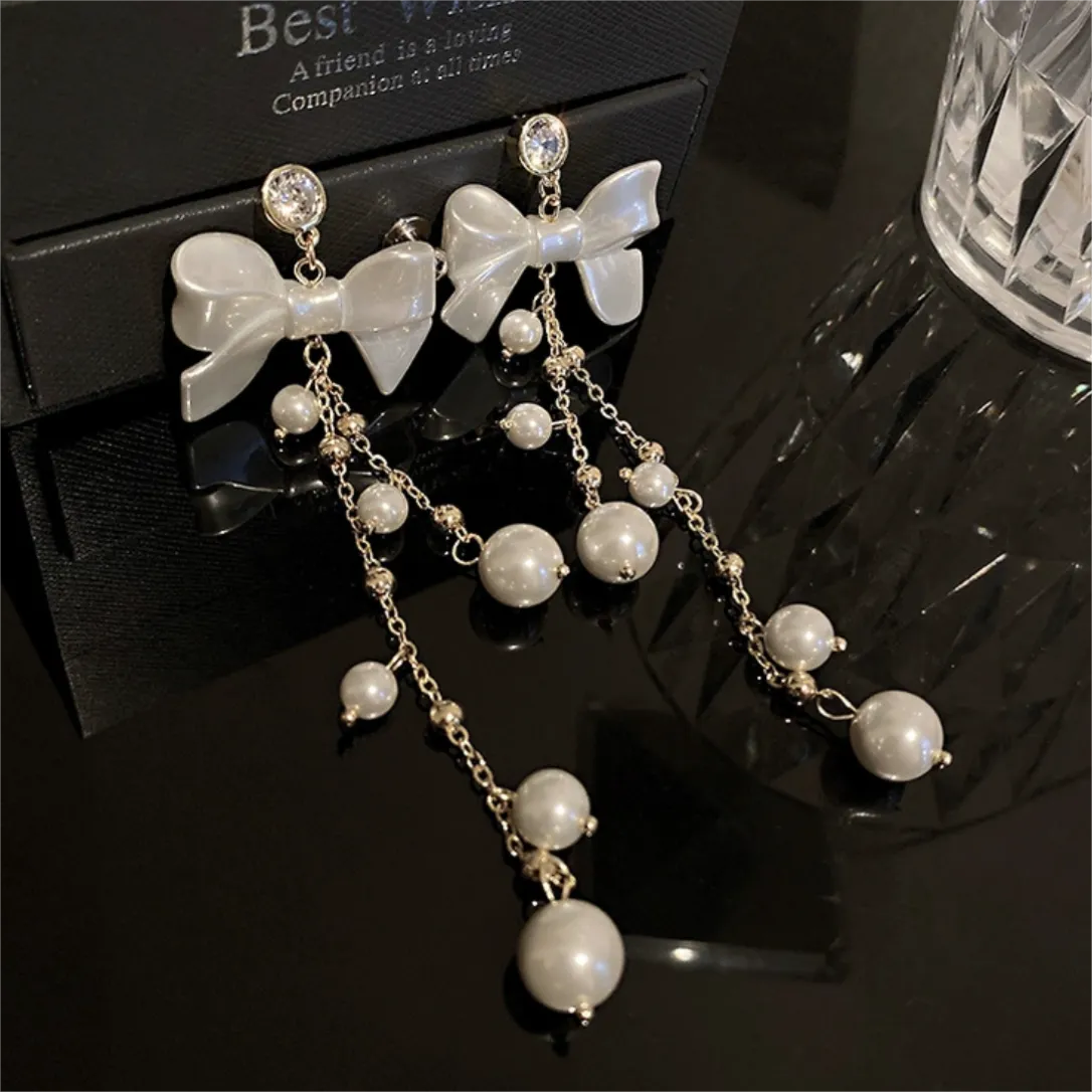 Sweet Rhinestone Dangling Bowknot Pearl Earrings