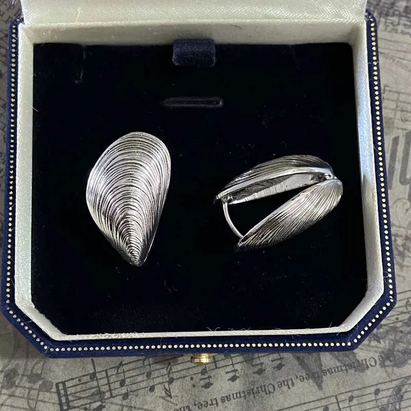 Vintage Silver Geometric Shell Stud Earrings