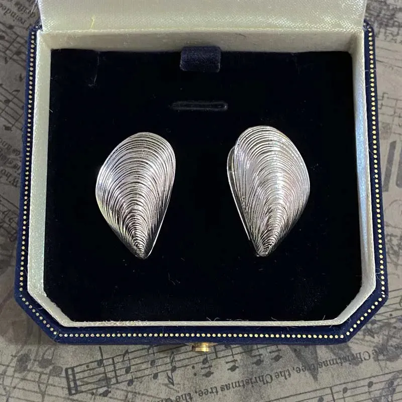 Vintage Silver Geometric Shell Stud Earrings